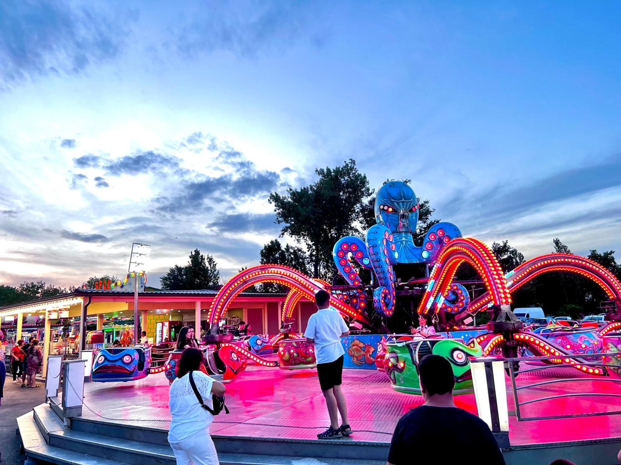 Coralia Luna Park Apartments Mamaia Eksteriør bilde